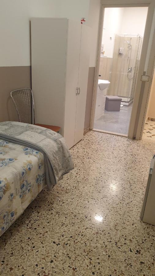I Mori In Campidoglio Affitta Camere Сант'Агата-ді-Мілітелло Екстер'єр фото