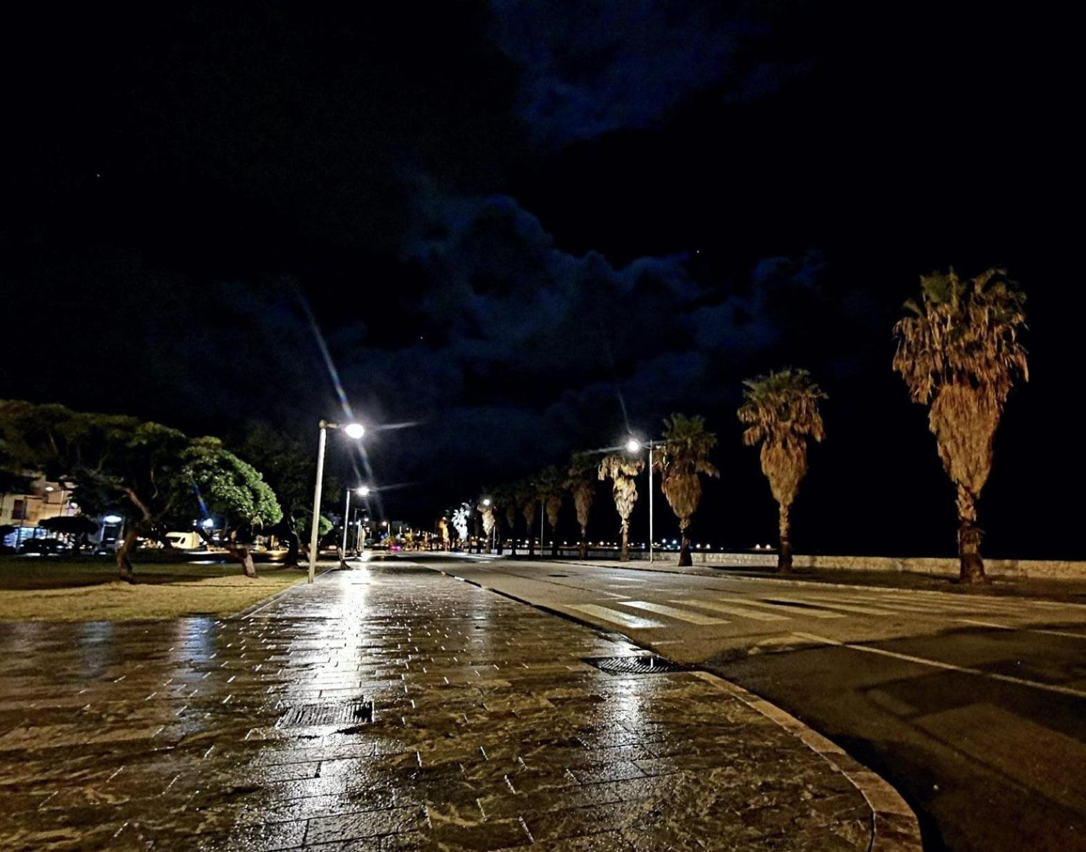 I Mori In Campidoglio Affitta Camere Сант'Агата-ді-Мілітелло Екстер'єр фото