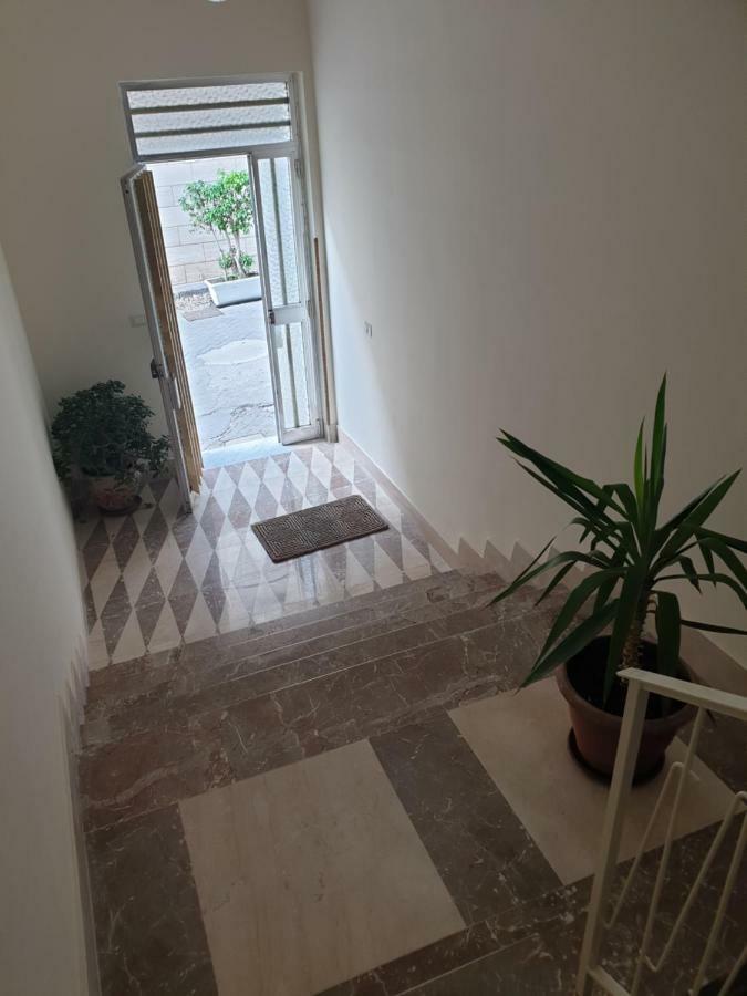 I Mori In Campidoglio Affitta Camere Сант'Агата-ді-Мілітелло Екстер'єр фото